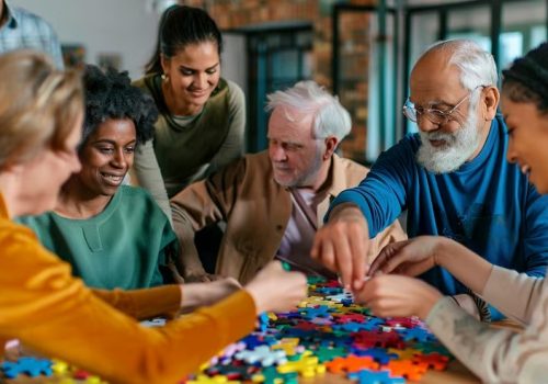 imgi_9_conscientizacao-do-dia-do-autismo-representada-por-pessoas-diversas_23-2151346562